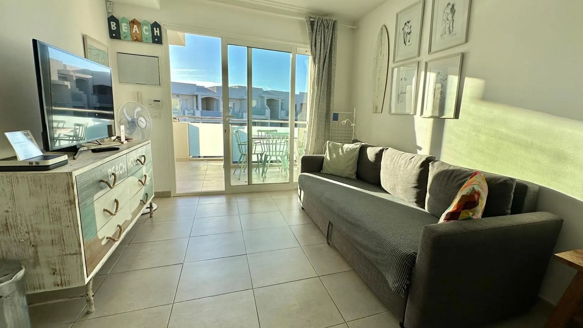 Apartment Canelita Con Piscina, Soleada Terraza Amplia Wifi Y Parking Corralejo