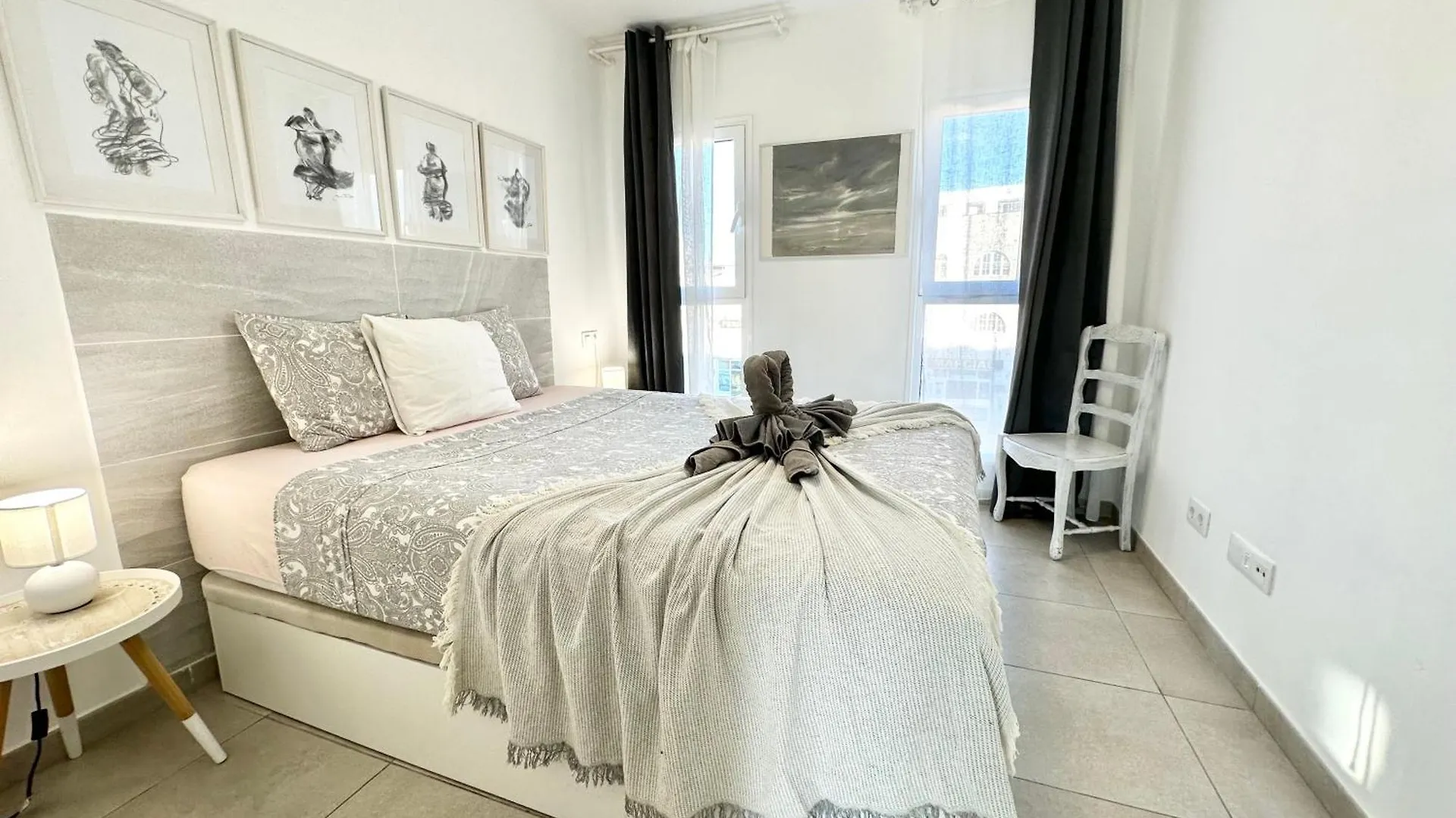 Canelita Con Piscina, Soleada Terraza Amplia Wifi Y Parking Corralejo Apartment